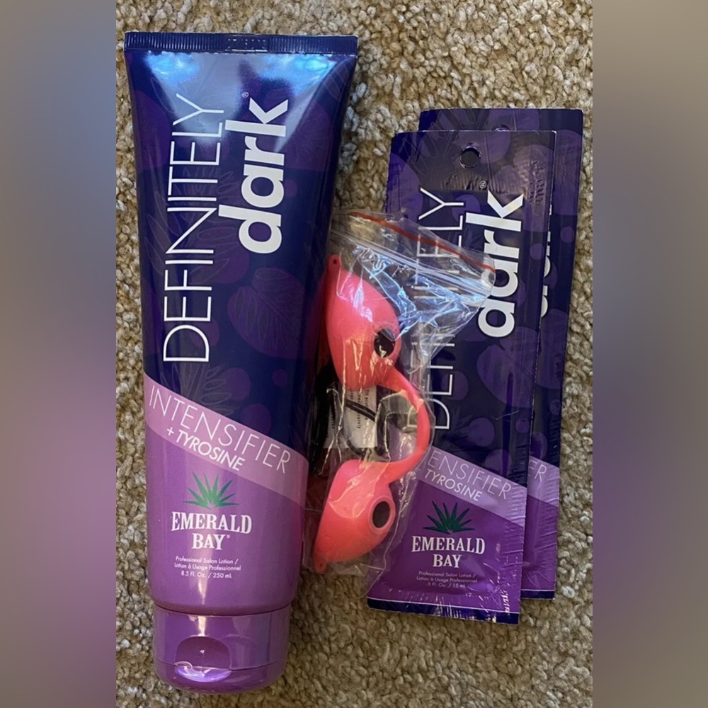 Definitely Dark Intensifier, 2 free sample packets +1 peepers eye protection.